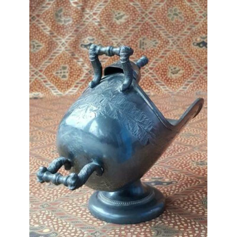 Mooie antieke suikerpot met lepel van tin uit Engeland 1900.