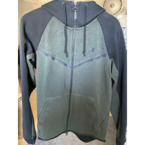 Nike tech fleece vest S