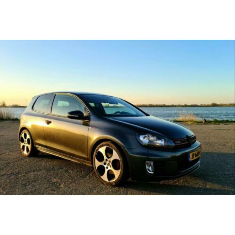 Volkswagen Golf GTI 2.0 carbon antraciet grijs dynaudio