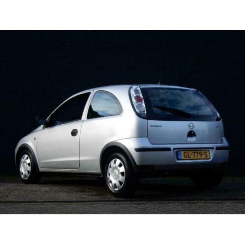 Opel Corsa 1.3 CDTi Essentia APK t/m 14-02-2021! (bj 2011)