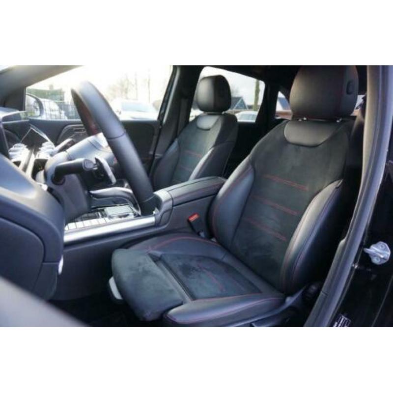 Mercedes-Benz B-klasse 180 Business Solution AMG | MBUX Wide