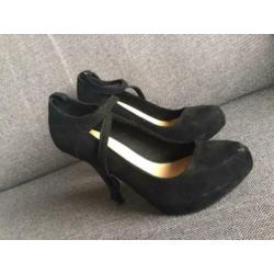Pumps (3)