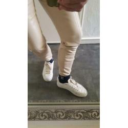 setje,gant trui,blouse,supertrashsokken,leren broek