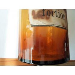 Oude Apothekerspot met stop. Label: Spiritus Fortior. 1950