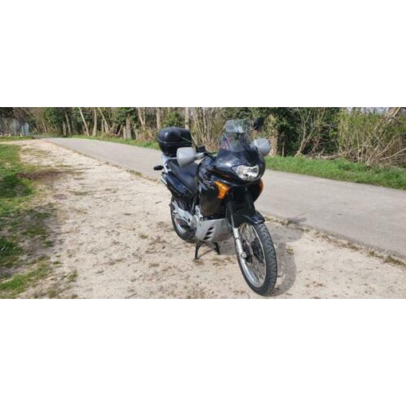 2001 Honda Transalp XL650V RD10 ZWART