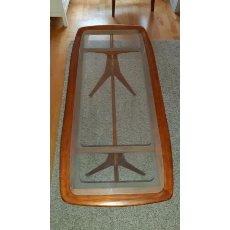 Italiaanse 'Cesara Lacca' Mid Century Salontafel hout/glas