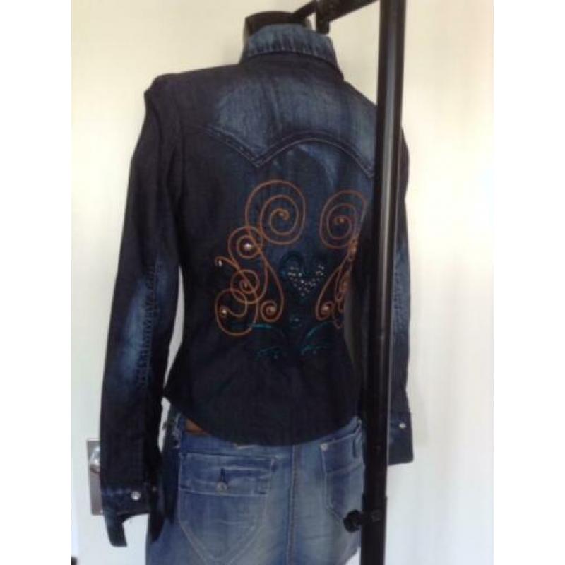 SOS jeansblouse bij ORZA studio, maat 34/XS