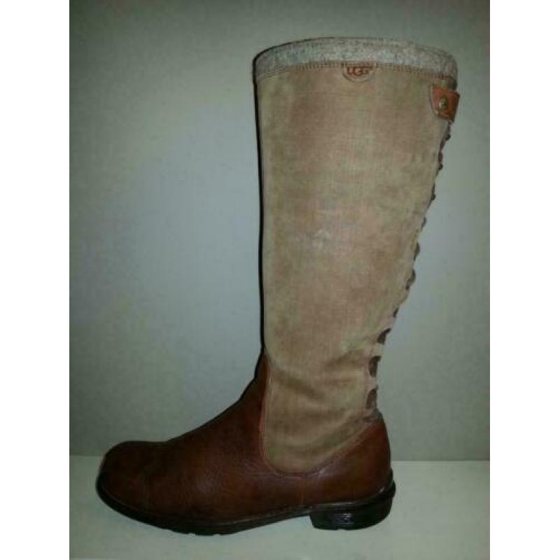 UGG laarzen kleur bruin maat 40