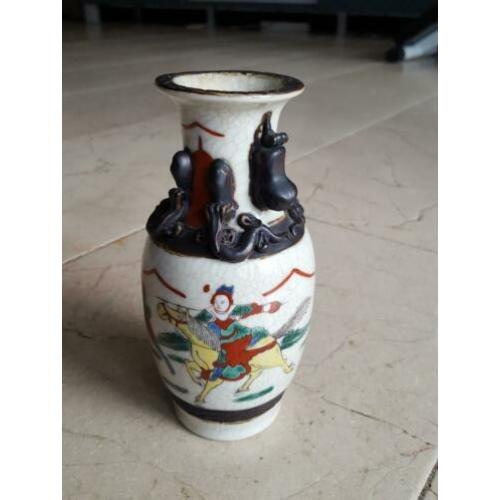 Chinees antiek aardewerk vaasje