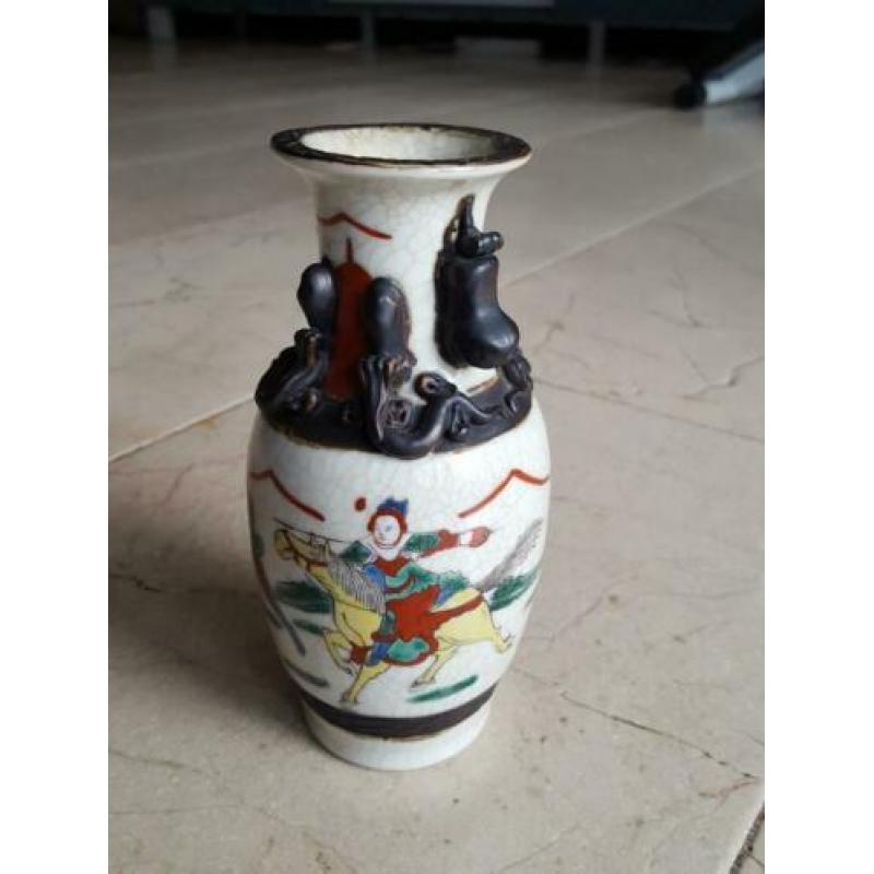 Chinees antiek aardewerk vaasje