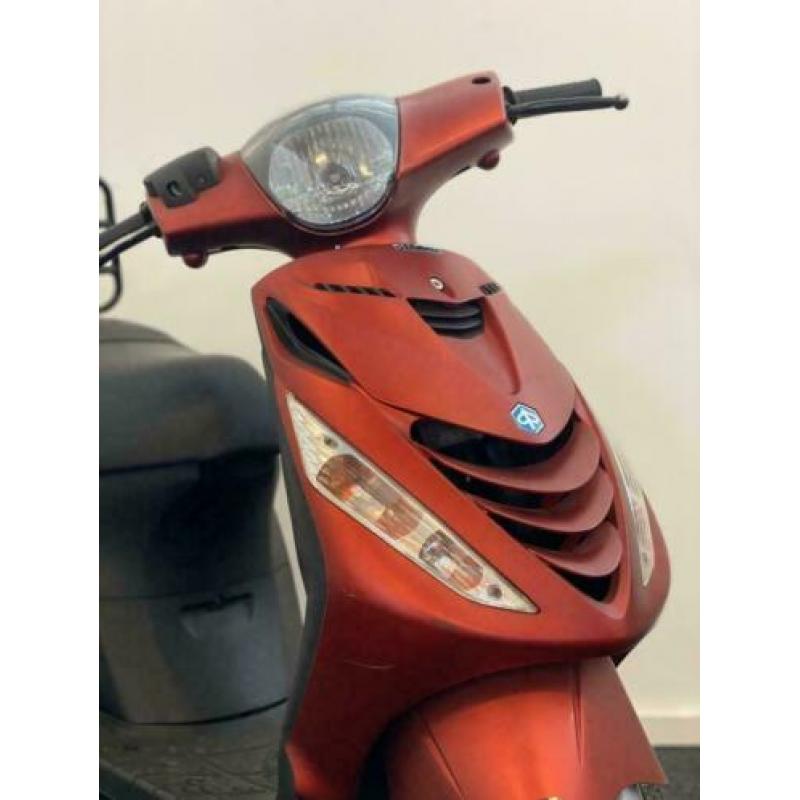 Piaggio zip snor 4T Bj:2010! MatRood