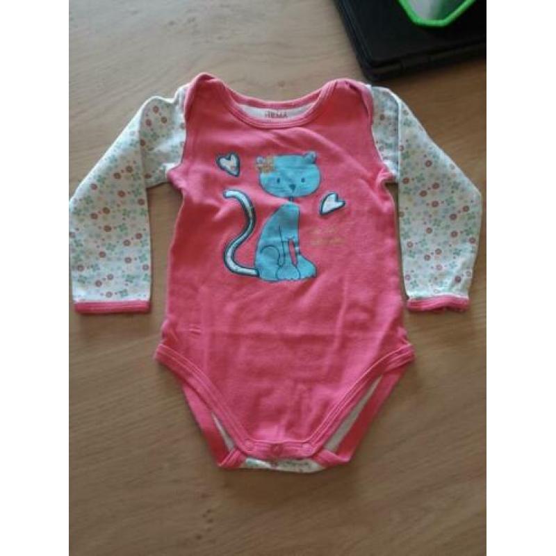 Set van 4 meidenrompers mt 74 ( los 0,50 per stuk )