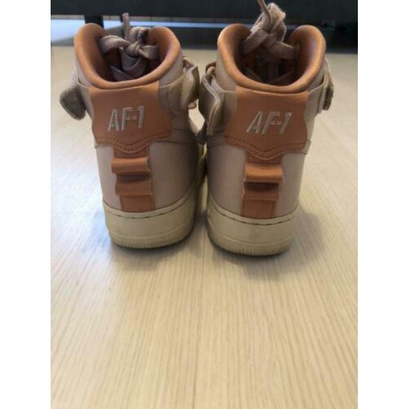Nike Airforce schoenen hoog Roze