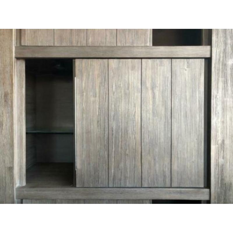 Te koop mooie houten kast en salontafel