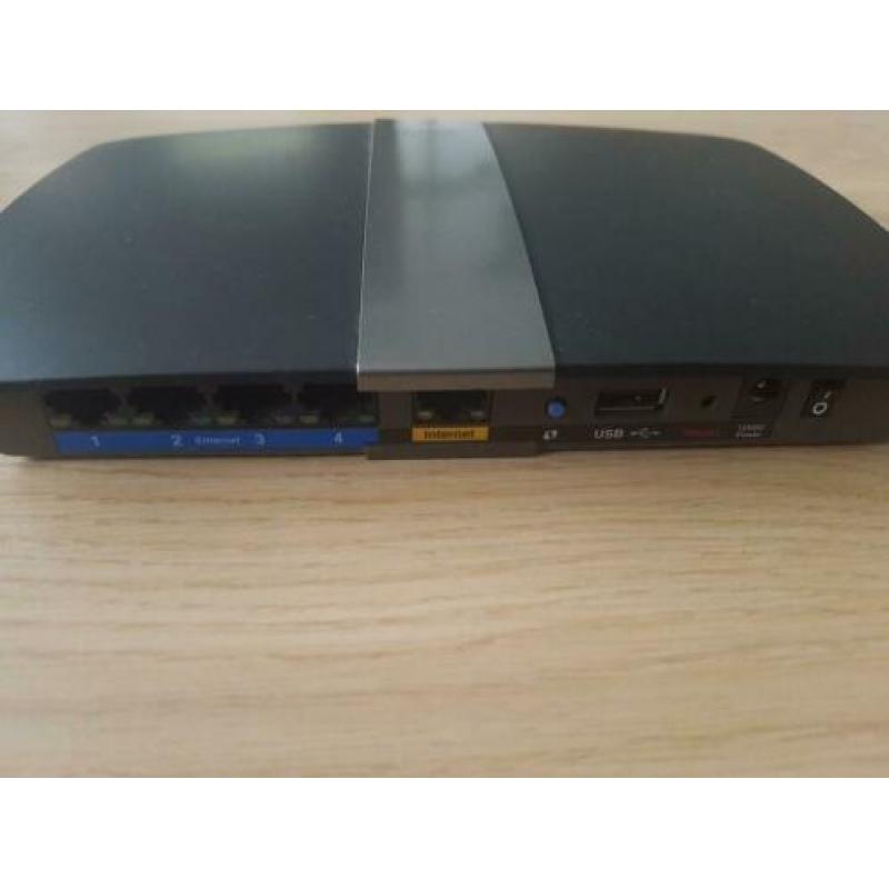 Cisco Linksys EA4500 router