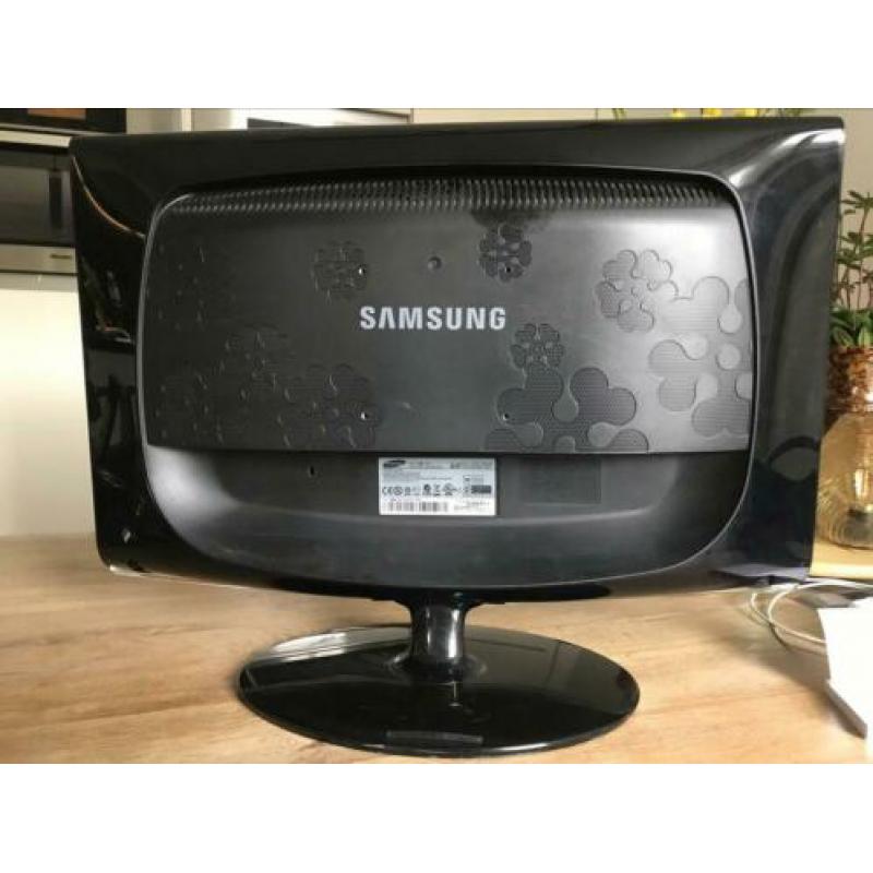 Samsung CM23WS 19 inch 2x