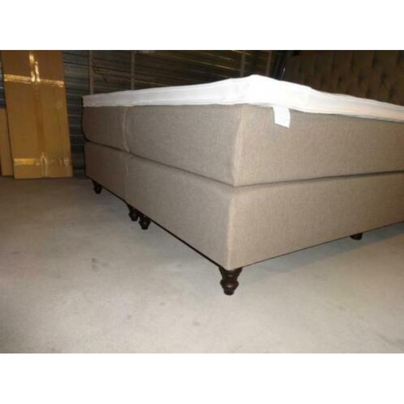 Vlakke boxspring Pisa