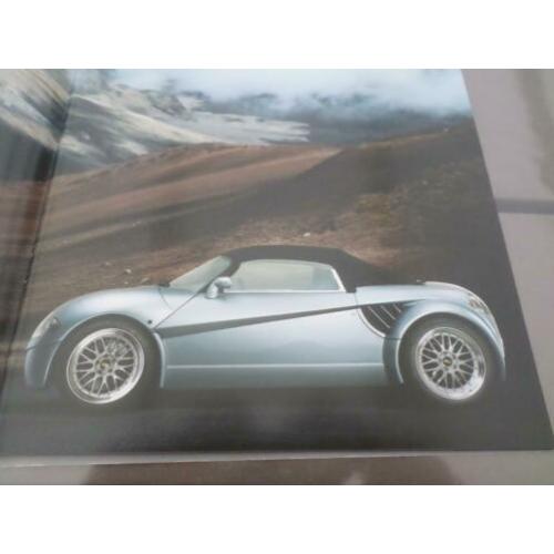 Yes 1.8 met 286 PK & 2.0 met 340 PK Roadster Brochure