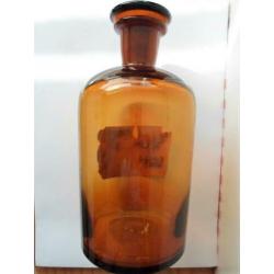 Oude Apothekerspot met stop. Label: Spiritus Fortior. 1950