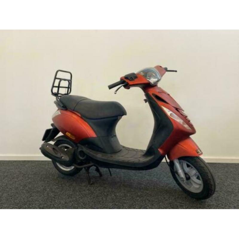 Piaggio zip snor 4T Bj:2010! MatRood