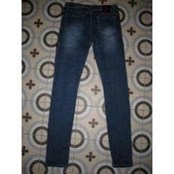 Skinny jeans van be a diva mt 18 nieuw