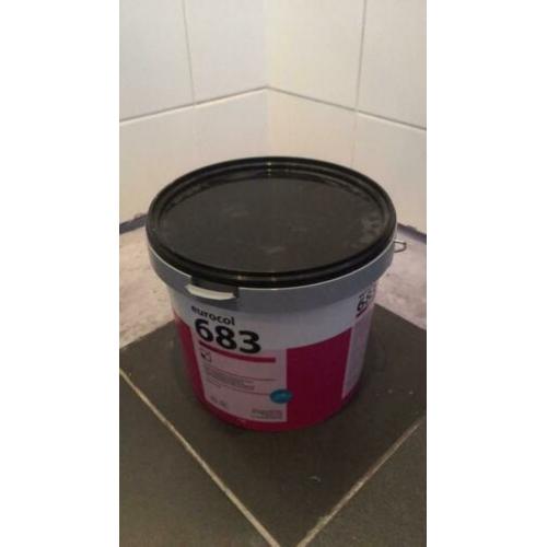 Eurocol 683 Fibrecoat bijna vol