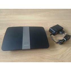 Cisco Linksys EA4500 router