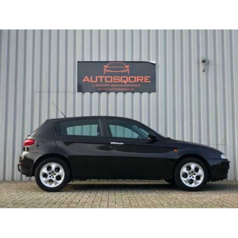 Alfa Romeo 147 1.6 T.Spark Distinctive 5-deurs (bj 2002)