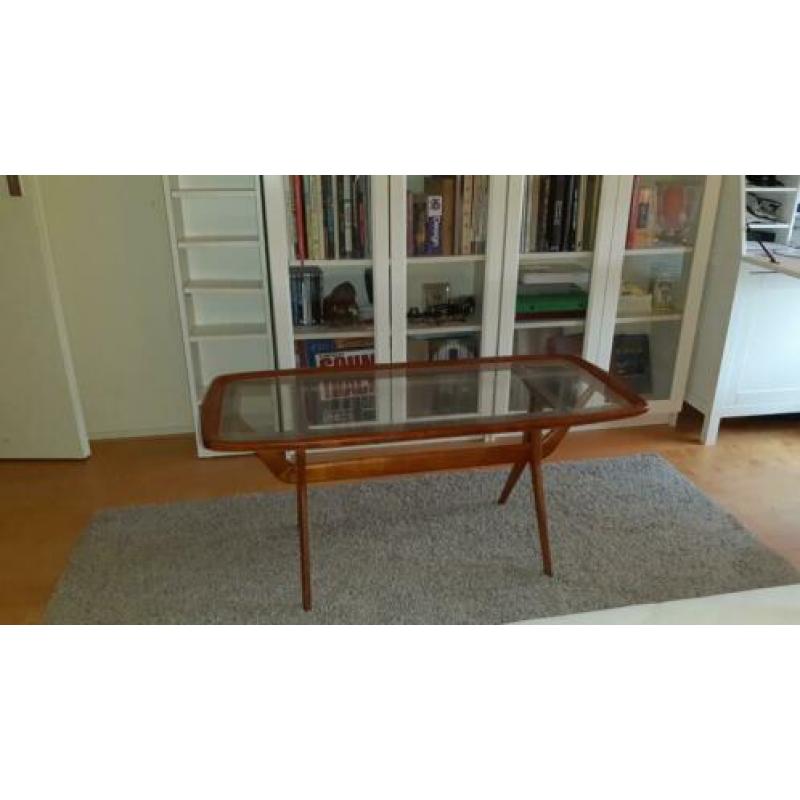 Italiaanse 'Cesara Lacca' Mid Century Salontafel hout/glas