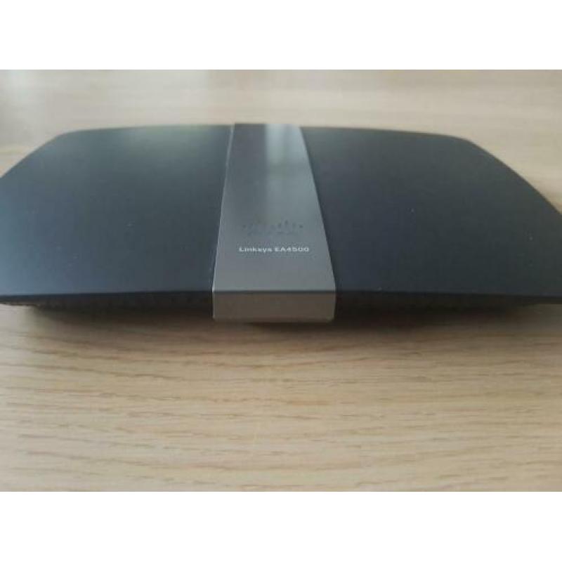 Cisco Linksys EA4500 router