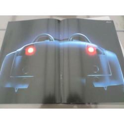 Yes 1.8 met 286 PK & 2.0 met 340 PK Roadster Brochure