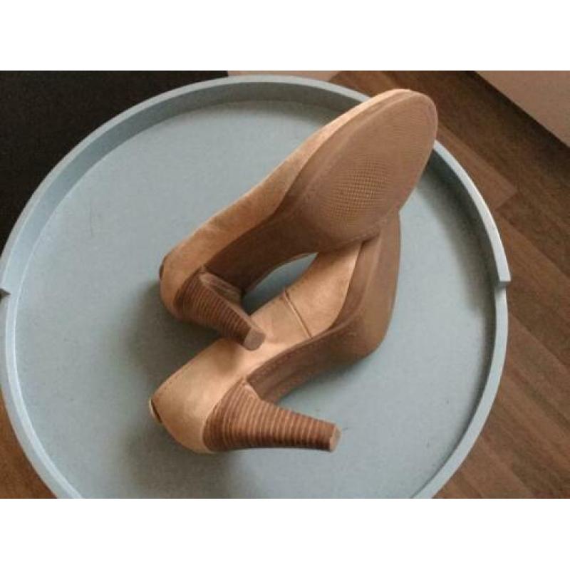 Manfield gevoerde leren pumps als nieuw 40