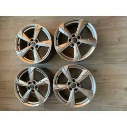 Originele Lichtmetalen Audi a6 velgen 18 Inch