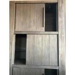 Te koop mooie houten kast en salontafel