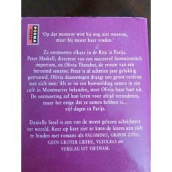 "5 dagen in Parijs", van schrijfster : Danielle Steel.