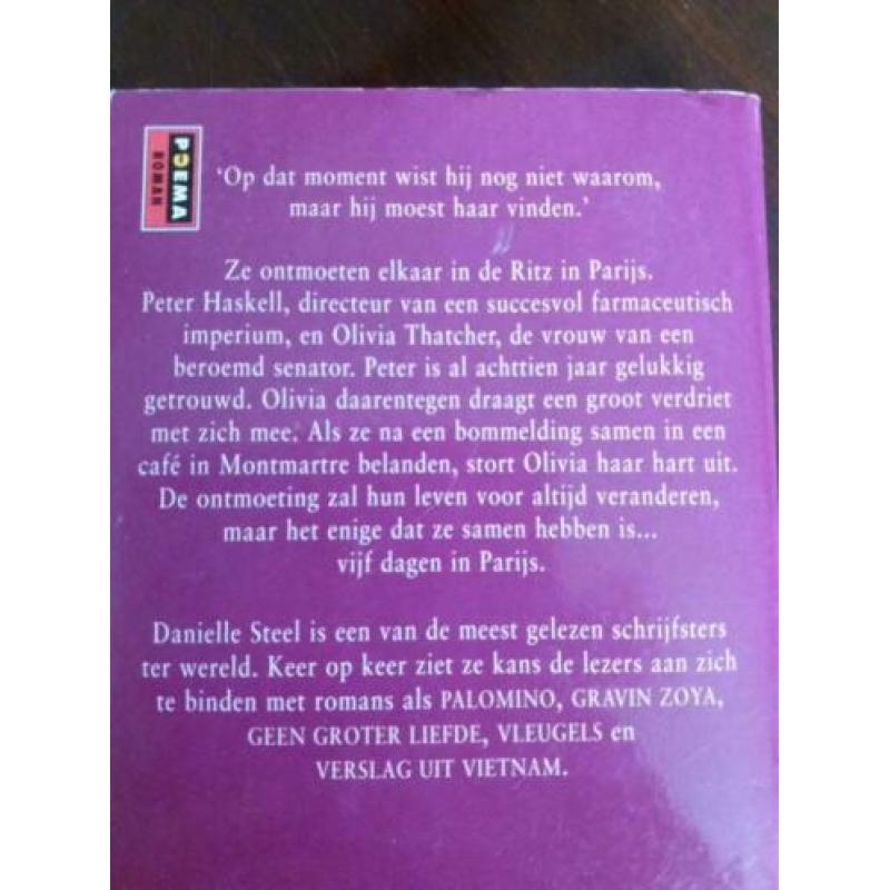 "5 dagen in Parijs", van schrijfster : Danielle Steel.