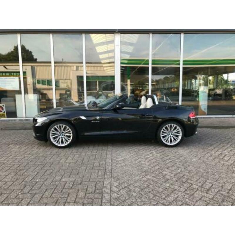 BMW Z4 Roadster 2.3i Introduction sportint org ned dealeraut