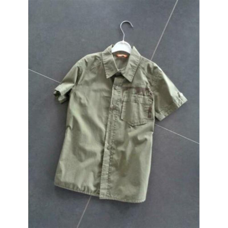 Groene blouse mt 122/128 merk: hema
