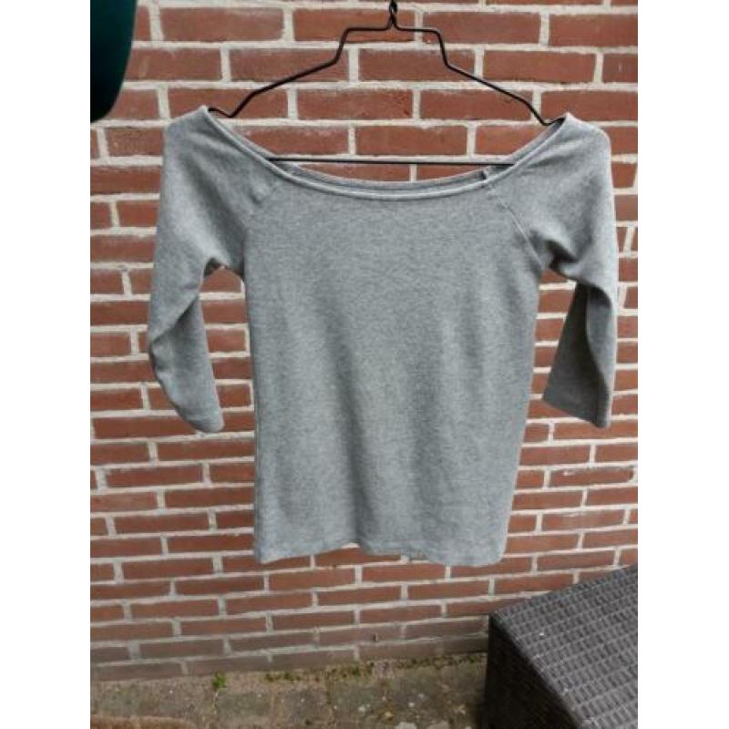 Off shoulder top met mouwen