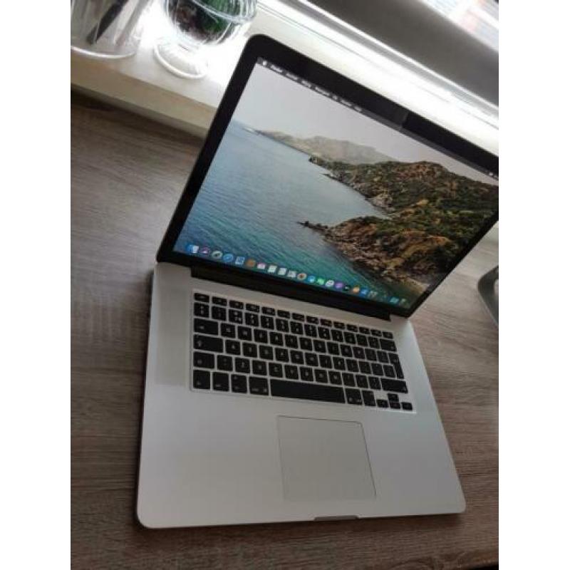 Apple macbook pro 15 retina i7 16GB 256GB SSD refurbished ?