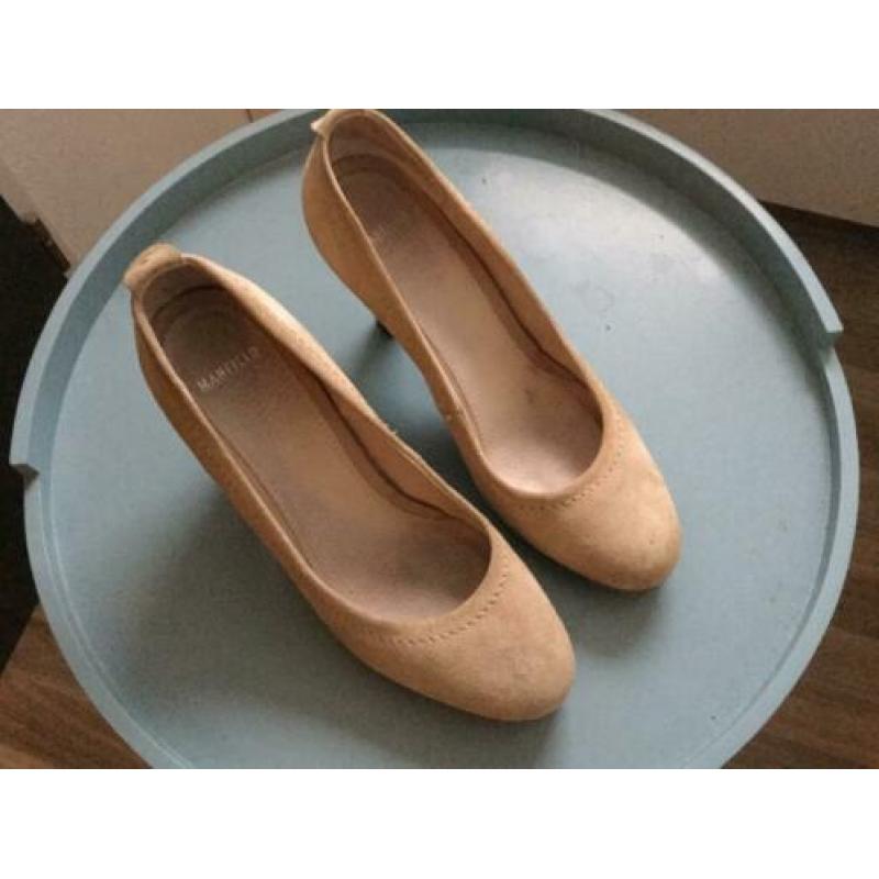 Manfield gevoerde leren pumps als nieuw 40