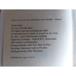 "5 dagen in Parijs", van schrijfster : Danielle Steel.