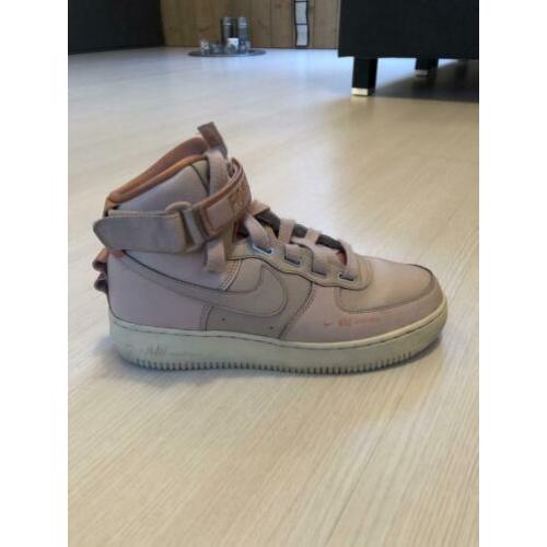 Nike Airforce schoenen hoog Roze