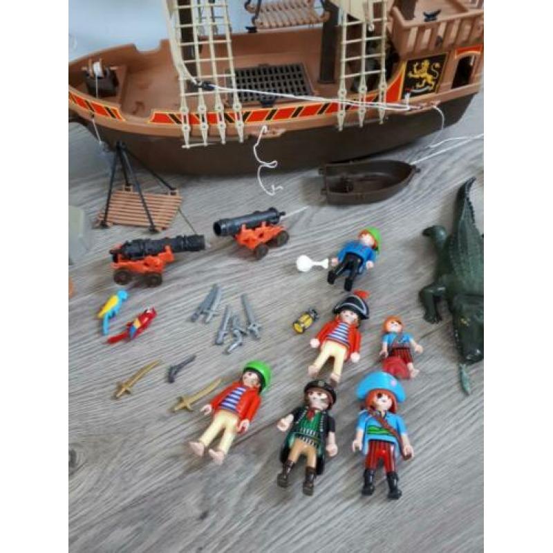 Playmobil piratenschip met veel extra's