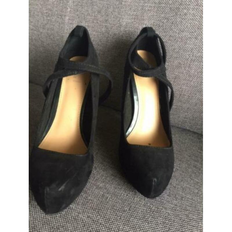 Pumps (3)