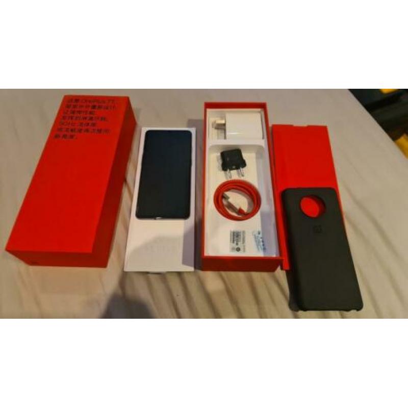 One plus 7t 256GB 3 maanden oud.