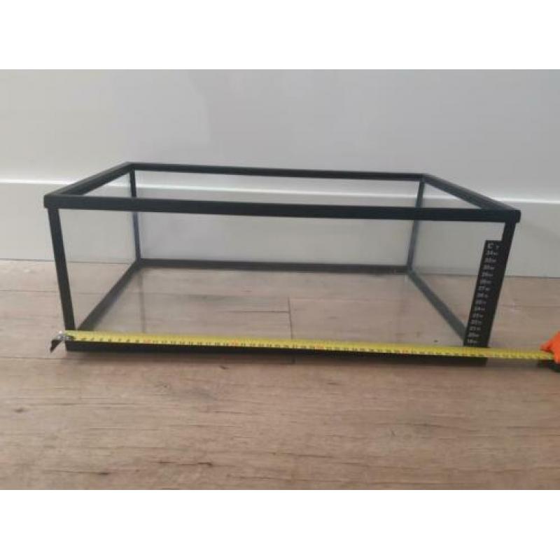 Aquarium 50cm lengte × 30cm Breedte × 18cm hoogte 10€