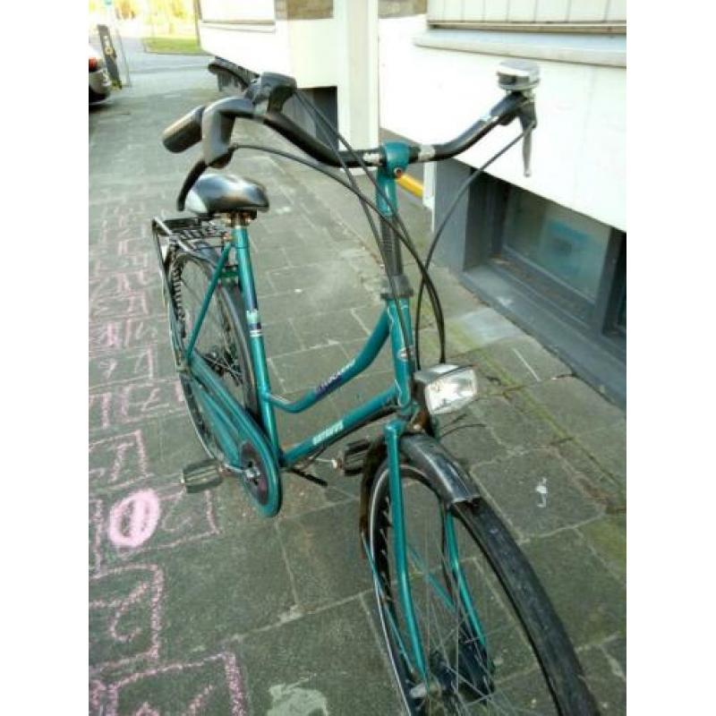 Een spRta en een batavus damesfiets perfeckte staat
