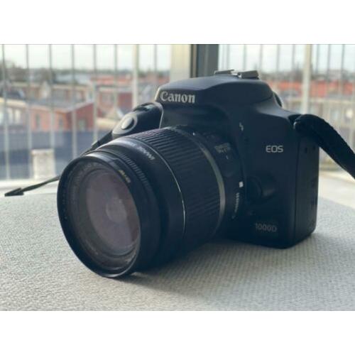 Canon EOS 1000D - ES-S 18-55mm IS Spiegelreflexcamera