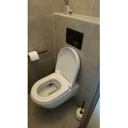 toiletrolhouder hottub